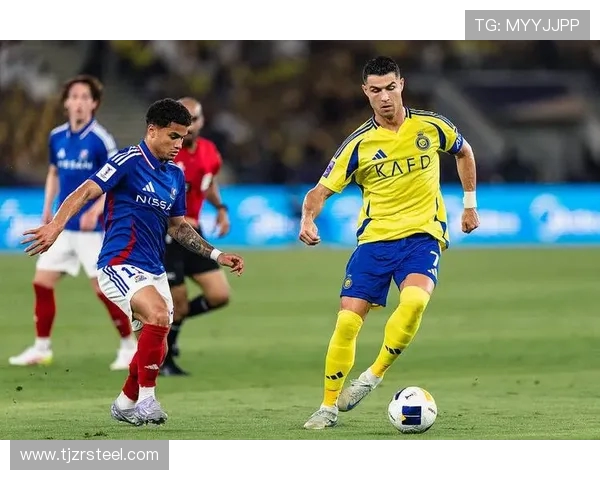 C罗再创佳绩社交媒体庆祝重返联赛巅峰彰显球队实力与团结